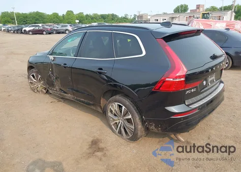 2022 Volvo Xc60 Momentum z USA, uszkodzony, nr VIN YV4L12RK4N1003248